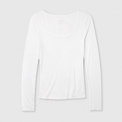 Women's Long Sleeve Scoop Neck T-Shirt - Wild Fable White M