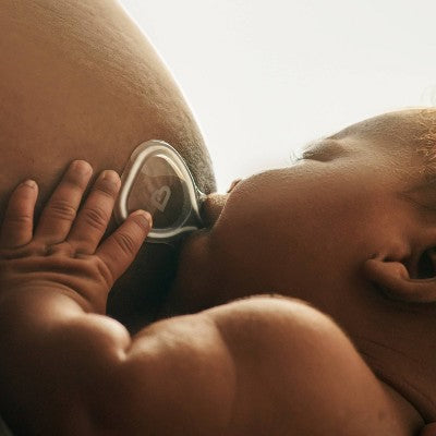 Munchkin Flow Nipple Shield + With See-Thru Channel to Watch Milk Flow 24mm