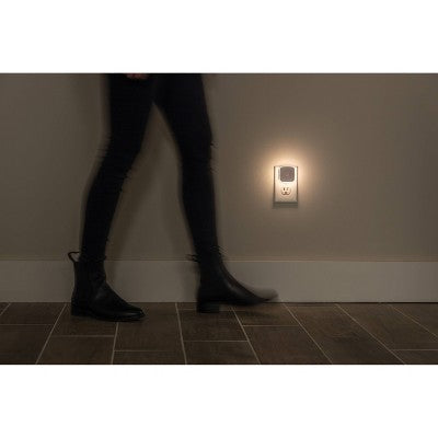 Energizer 2pk Mini Motion-Sensing LED Nightlights White