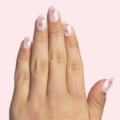 Olive & June Pressies Fake Nails - Katie J - S/M Round - Dreams of Roses