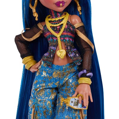 Monster High Cleo De Nile Fashion Doll in Cargo Pants with Pet Hissette and 7 Accessories