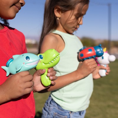 Chuckle & Roar Squirty Squirts Dino & Shark Water Blasters - 2pk