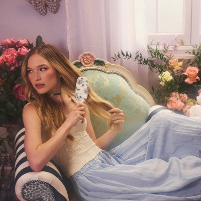 Wet Brush x MacKenzie Childs Shine Enhancer Hair Brush- Butterfly Toile: Hair Styling For All Hair Types, Detangling Brush, Nylon ?????les