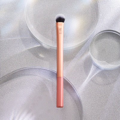 Real Techniques Expert Concealer Makeup Brush