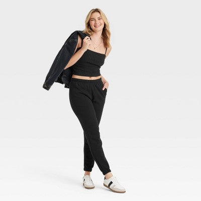 Women's Leisure Studio MidRise Fleece Essential Joggers Black XS
