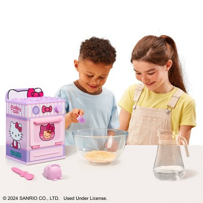 Cookeez Makery Hello Kitty Oven Playset