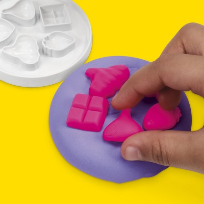 Play-Doh Treats to Go Cookie Combo Playset 2oz Cans Basket Stuffers Ages 3 and Up