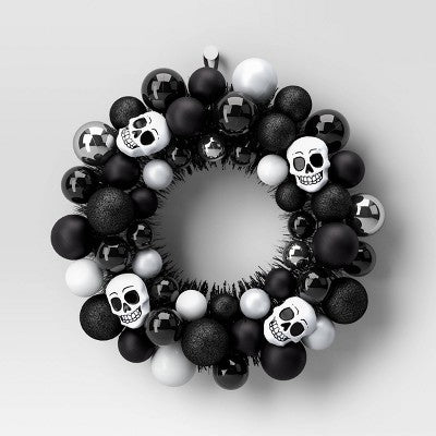 16" Skulls Shatterproof Wreath Black Halloween Decorative Prop - Hyde & EEK! Boutique: Indoor/Outdoor Use