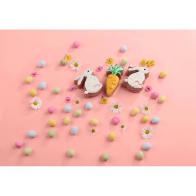 Trudeau 9 Cavity Silicone Bunny and Carrot Pan Pink