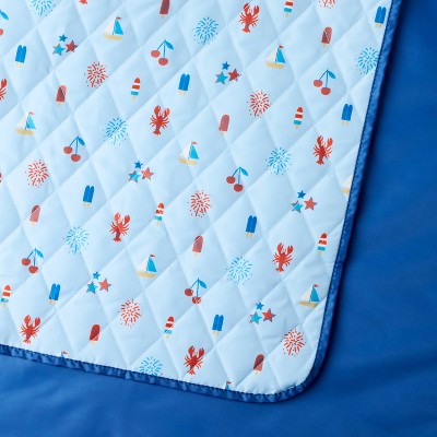 39.5"x39.5" Outdoor Blanket Americana - Cloud Island