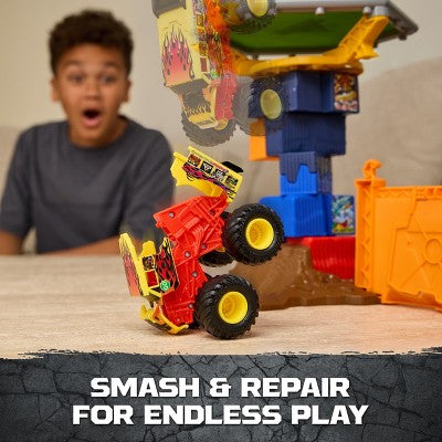 Monster Jam Smash and Bash Crash Course Playset