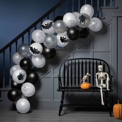 39pc Spider Balloon Arch Set - Hyde and EEK! Boutique