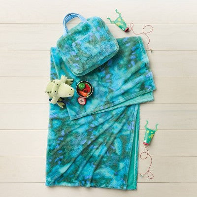 50"x60" Kids' On-the-Go Tie Dye Throw Blanket in a Bag Set Blue - Pillowfort