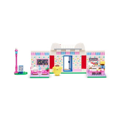 Hello Kitty and Friends Hello Kitty's Dream Cafe Building Set with Hello Kitty, Cinnamoroll, and Pompompurin Minifigures