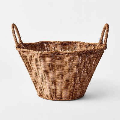 Small Scallop Basket - Threshold designed with Studio McGee