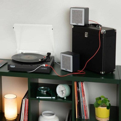 STRANGER THINGS Victrola WSQK Record Turntable Speakers Netflix