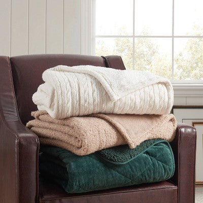 Brookstone Heated Coziest Throw Boucle Brown