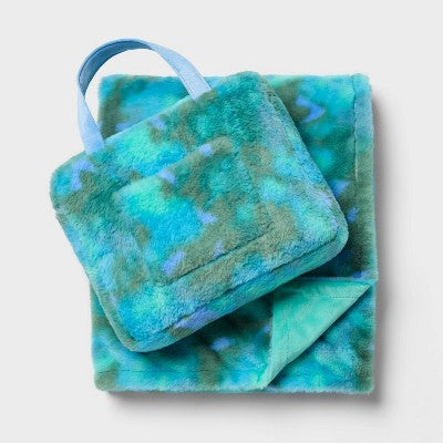 50"x60" Kids' On-the-Go Tie Dye Throw Blanket in a Bag Set Blue - Pillowfort