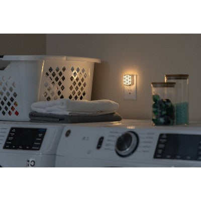 Energizer LED Mini Deco Lights Flower Design 2pk: Plug-In Nightlights, Electric, White, All Ages, 5 Watts, No Assembly Required