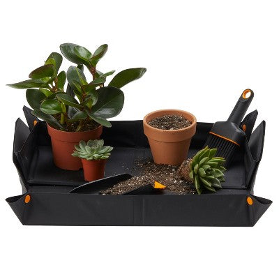 Fiskars 2pc Scoop and Brush Garden Tool Set Black