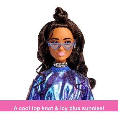 Barbie Deluxe Style Fashion Doll #7 in Metallic Blue Top and Skirt with Accessories, Brunette