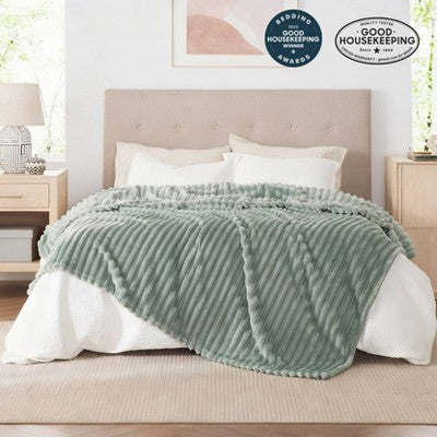 Bedsure Twin/Twin XL Plush Blanket Green