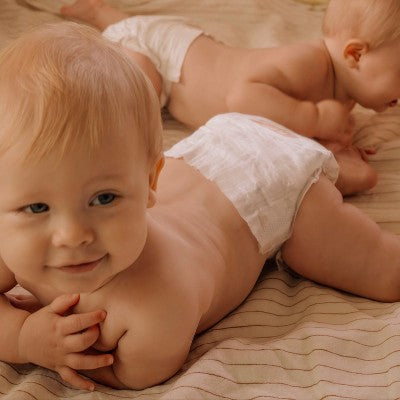 Huggies Skin Essentials Luxury Diapers - Size 5 - 88ct
