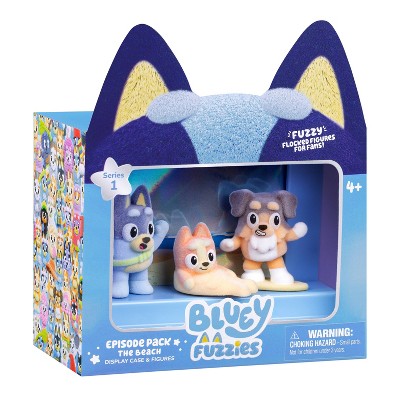 Bluey Fuzzies Episode Pack The Beach Display Case and Figures