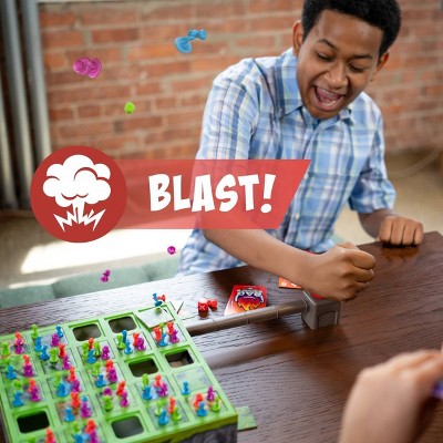 Buffalo Games Hold Your Ground Game