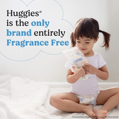 Huggies Snug & Dry Disposable Diapers - Super Pack - Size 1 - 128ct