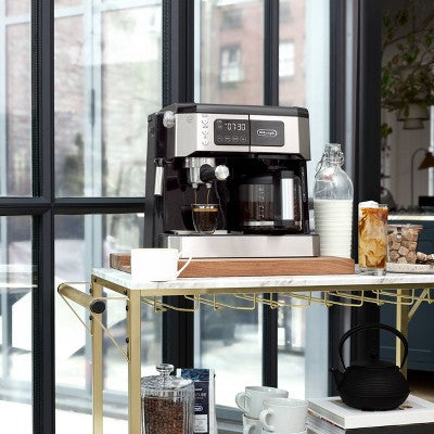 De'Longhi All-In-One Combination Coffee and Espresso Machine COM530M: 10-Cup, 15 Bars, Digital Timer, Black (LOCAL PICKUP ONLY)