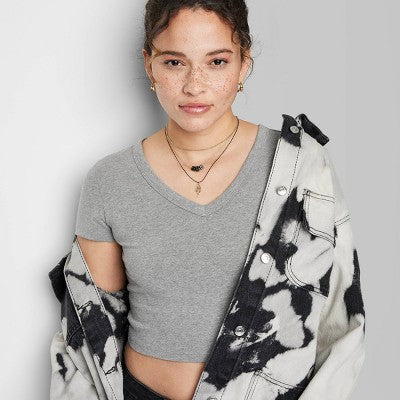 Women's Short Sleeve V Neck Cropped T-Shirt -  Dark Gray S