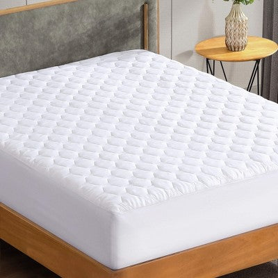 Mattress Pad - Soft and Hypoallergenic - Thick and Odorless Polyester Filling - 152 Thread Count