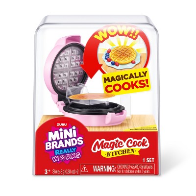 Mini Brands Magic Cook Kitchen Waffle Maker