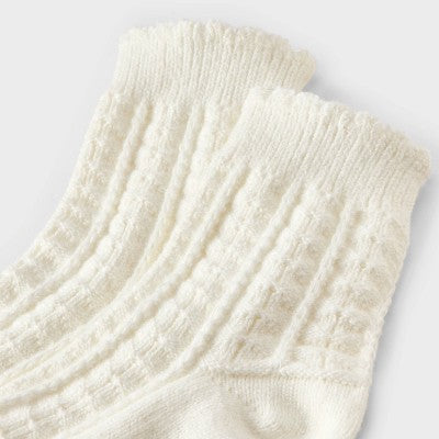 Women's Scalloped Edge Pointelle Super Soft Short Crew Boot Socks - Auden Ivory 4-10