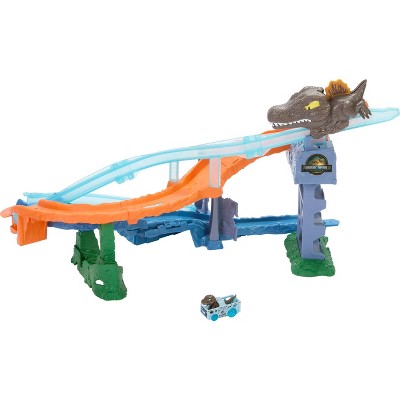 Jurassic World Hot Wheels Racer Verse Rebirth Crash and Splash Track Set