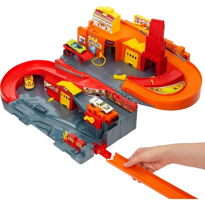 Hot Wheels City Sto & Go Refresh Toy Vehicle Playset - 6pk HOT ONES (LOCAL PICKUP ONLY)