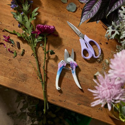 Fiskars 2pc Designer Pruner Garden Tool Set Lavender