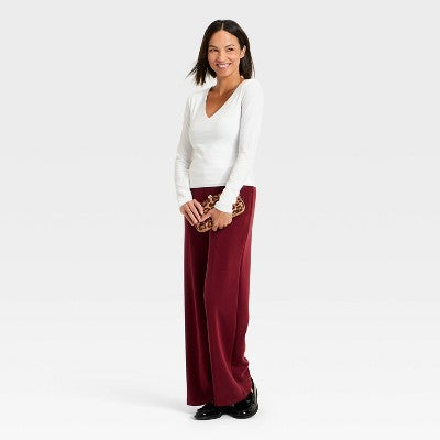 Women's Sculpt Long Sleeve V-Neck Top - A New Day White M