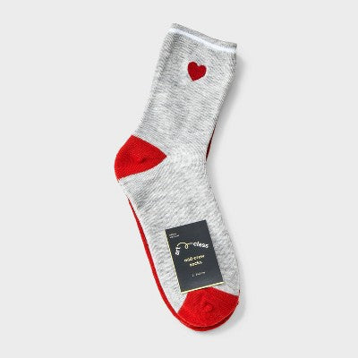 Girls' 2pk Embroidered Heart Crew Socks - art class Heather Gray/Red S