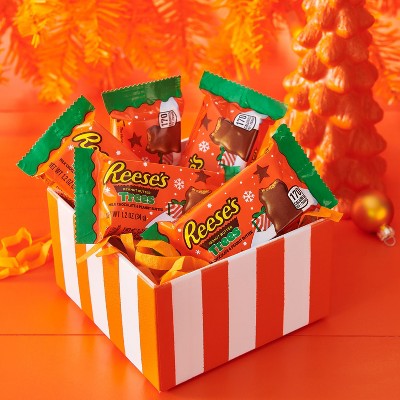 Reese's Christmas Chocolate Peanut Butter Trees Candy - 1.2oz/6ct