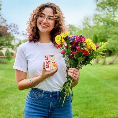 Band-Aid Brand Flexible Fabric Bandages - Wildflower - Assorted Sizes - 30 ct