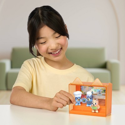 Bluey Fuzzies Episode Pack Pavlova Display Case and Figures