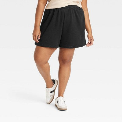 Women's Leisure Studio Fleece Shorts - Universal Thread Black XXL