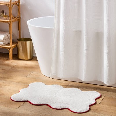 20"x30" Scalloped Christmas Bath Rug Cream/Red - Threshold