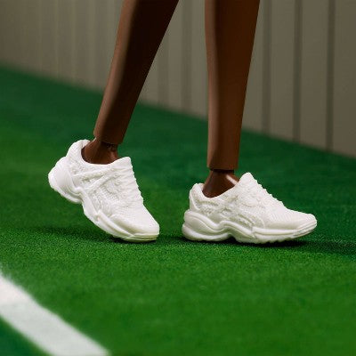 Barbie Inspiring Women Series, Venus Williams Fashion Doll with Signature Tennis Uniform