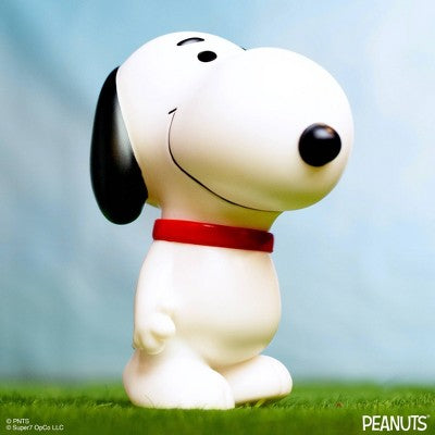 Super7 Peanuts Fun! Fun! Wave 02 Snoopy Walking Figure