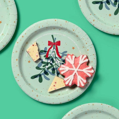 Holiday Disposable Plates - Holly - 7" - 40ct - up&up