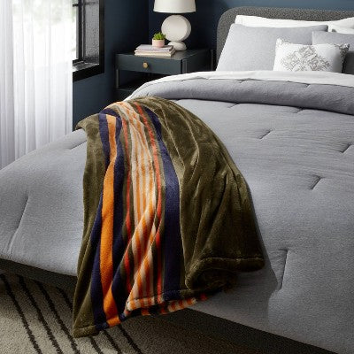 Full/Queen Microplush Blanket Green Border Stripe - Threshold