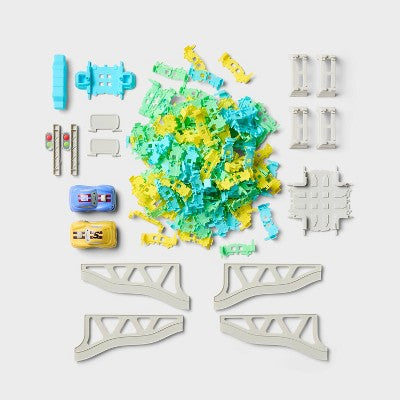 Flexible Racetrack and Car - 139pc - Gigglescape